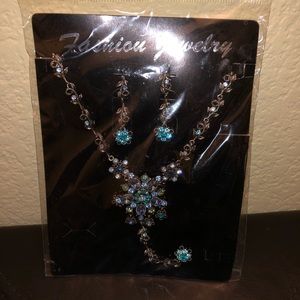 Fashion Jewelry Blue Green Flower Necklace